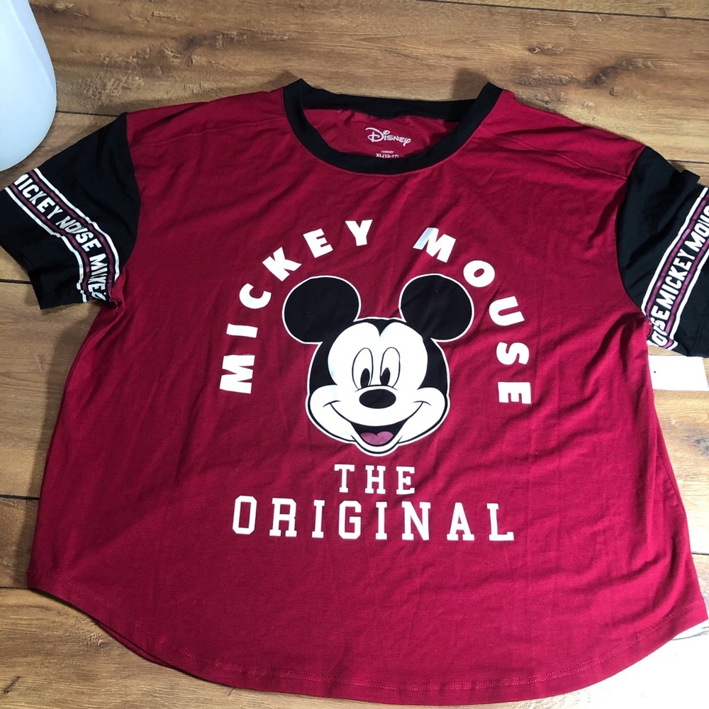 Disney Mickey Mouse T shirt